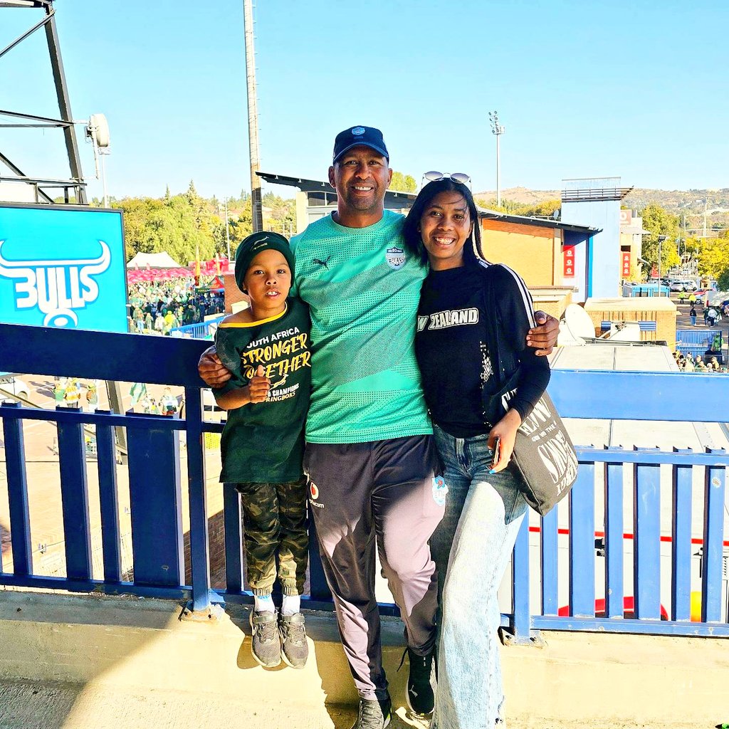 Coach Ash tweet media