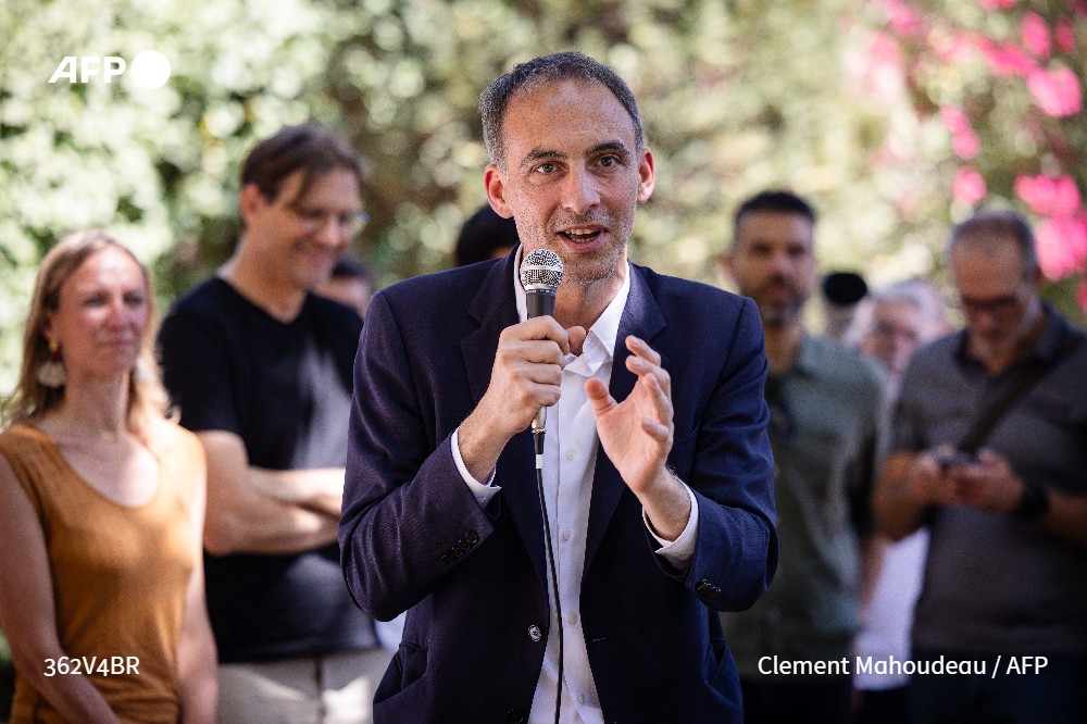 afpfr's tweet image. #legislatives2024 Pour Raphaël Glucksmann, face à une "Assemblée divisée", "il va falloir se comporter en adulte" #AFP