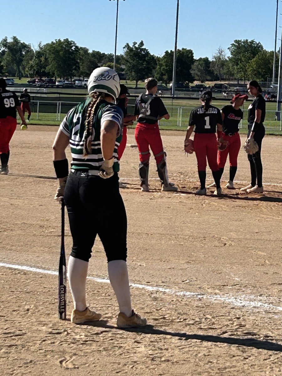 Mackenzie Leiti tweet media