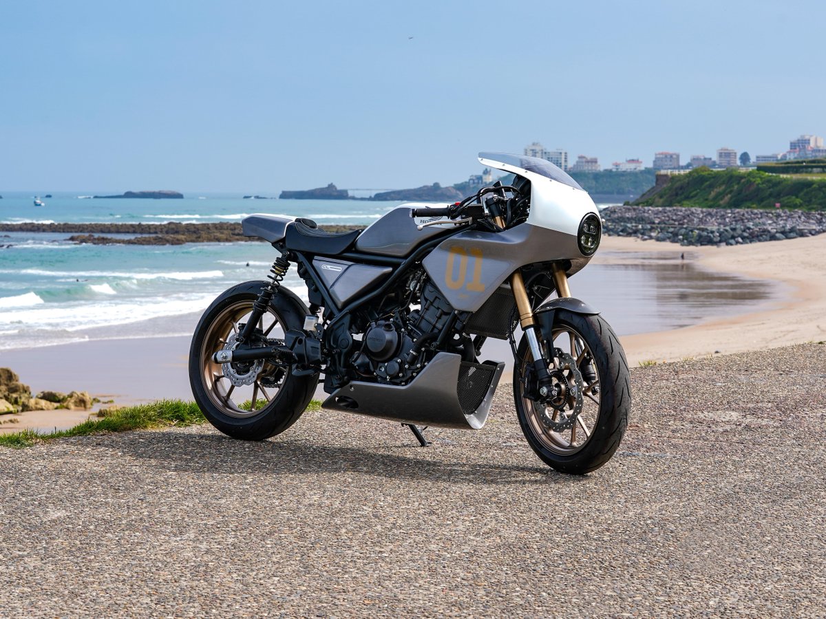 hondaitaliamoto's tweet photo. Le ultime - ma non ultime - 4 moto del CL Customization Contest.
๐ Sterrato 500 ๐ฎ๐น
๐ Terra Battuta 500 ๐ฎ๐น
๐ Flat Track 500 ๐ง๐ช
๐ Bunker imPrint ๐น๐ท
Vota la tua CL500 preferita su https://t.co/34MhO9XUa9
#Honda #CL500 #powerofcustoms #wheelsandwaves #expressyouself https://t.co/qEyuyEn118