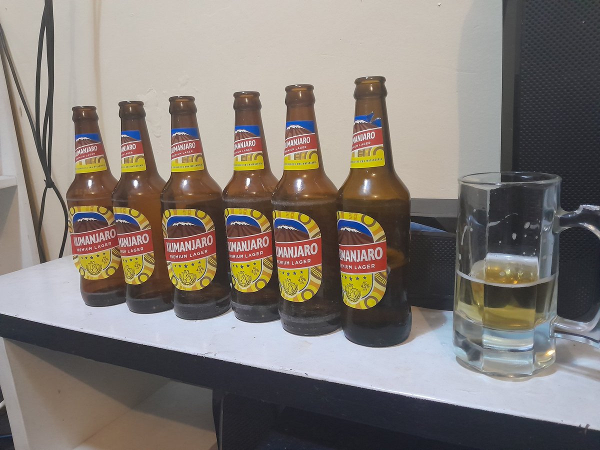 Bia za bar zinakuchosha unarudi nyumbani unaanza upya!

To my wife 🍻 for keeping them kwa fridge!