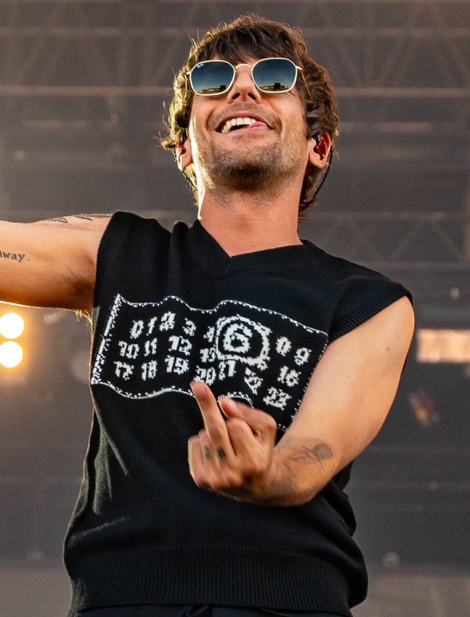 LOUISARCHlVE's tweet image. 