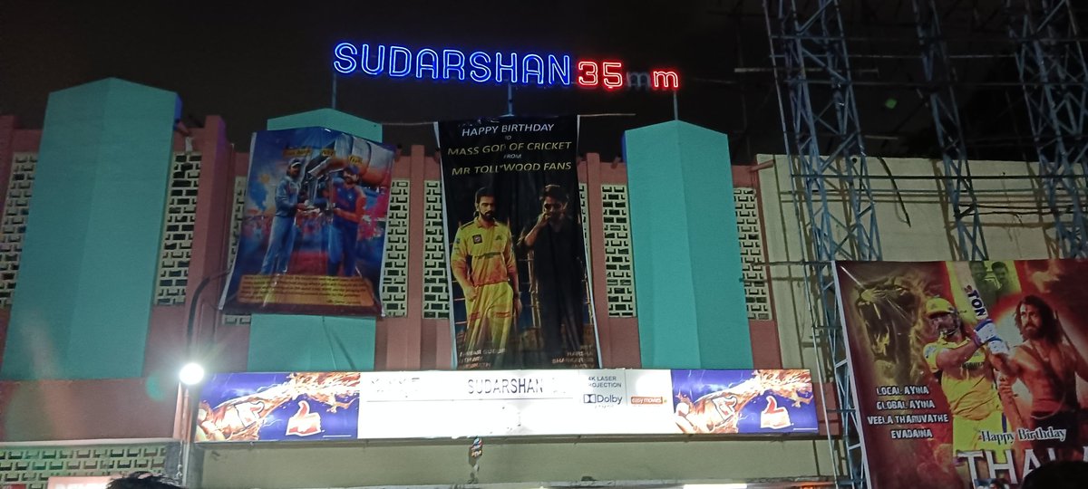 saiteja7781's tweet image. 📍 Sudarshan 35 MM
#MSDhoniTheUntoldStory