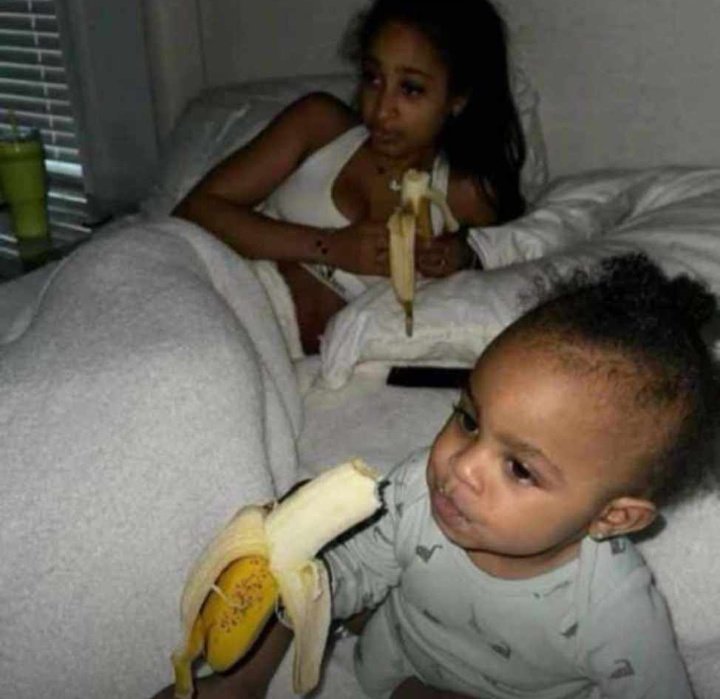 Ishmaelthehost's tweet photo. Maama Kampala and her first born waking up to eat at 3AM. https://t.co/tq9eGr3bKo