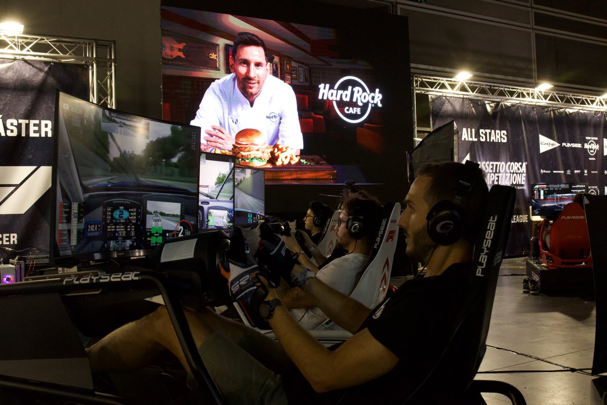 ¡La final está al caer! 🏆🏎️
En breves empezamos con las últimas rondas 🎮🤞🏻 #simracing #ownspain #valenciagamecity