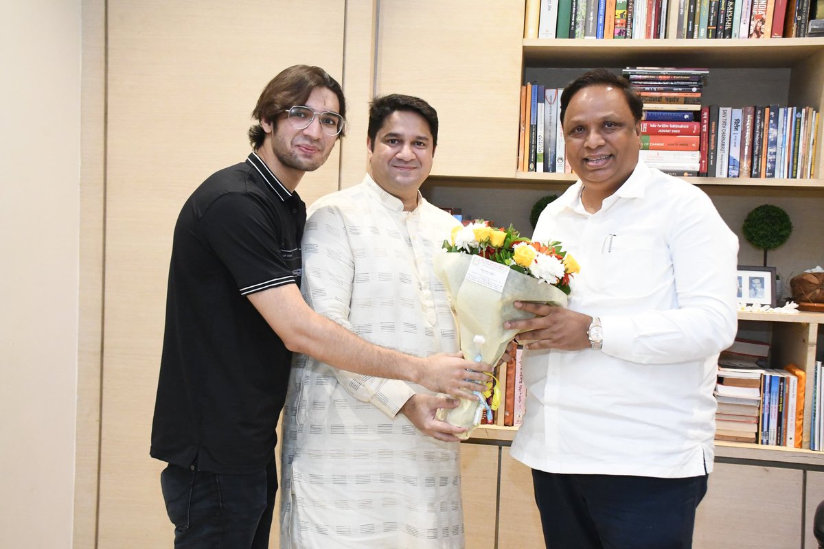 Congratulated Our Dearest Dynamic leader of #Maharashtra Shri <a href="/ShelarAshish/">Adv. Ashish Shelar - ॲड. आशिष शेलार</a> ji (President <a href="/BJP4Mumbai/">BJP Mumbai</a> &amp; MLA #Bandra west) towards his efforts as <a href="/BCCI/">BCCI</a> - Treasurer on India’s Great Victory at the #T20IWorldCup 2024.