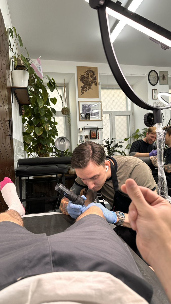 PustoeT's tweet photo. Если что, я плачу, но это не видно https://t.co/7fNfLk8U9U
