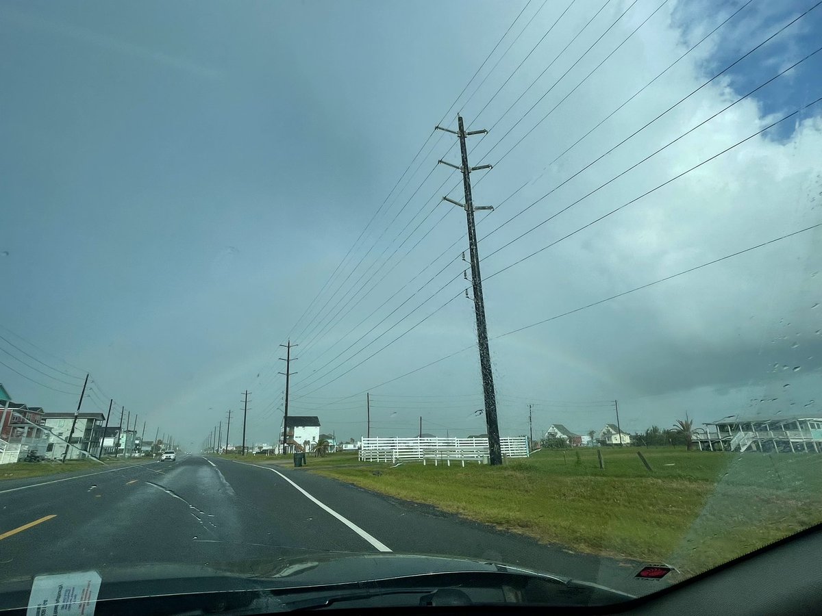 Pre-beryl double rainbow in Galveston west end (driving towards Surfside- to get off this island back to richmond/ft bend county). #beryl <a href="/SpaceCityWX/">Eric Berger</a> <a href="/TheEyewallWx/">The Eyewall</a> <a href="/mattlanza/">Matt Lanza</a> <a href="/TravisABC13/">Travis Herzog ⚡️</a> <a href="/abc13weather/">Houston Weather</a> <a href="/tropicalupdate/">Mike's Weather Page</a> <a href="/weatherchannel/">The Weather Channel</a> <a href="/JimCantore/">Jim Cantore</a> <a href="/NWS/">National Weather Service</a>