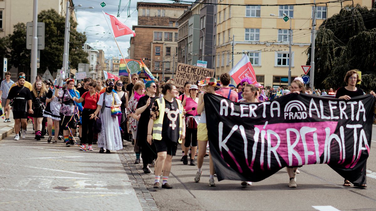 i letos nás v sobotu čeká nejen průvod, ale taky afterparty! 🏳️‍🌈🏳️‍⚧️
můžete se těšit na DJs, drag show i testování na STDs 🤩
13. července - 20:30 - kulturní centrum provoz