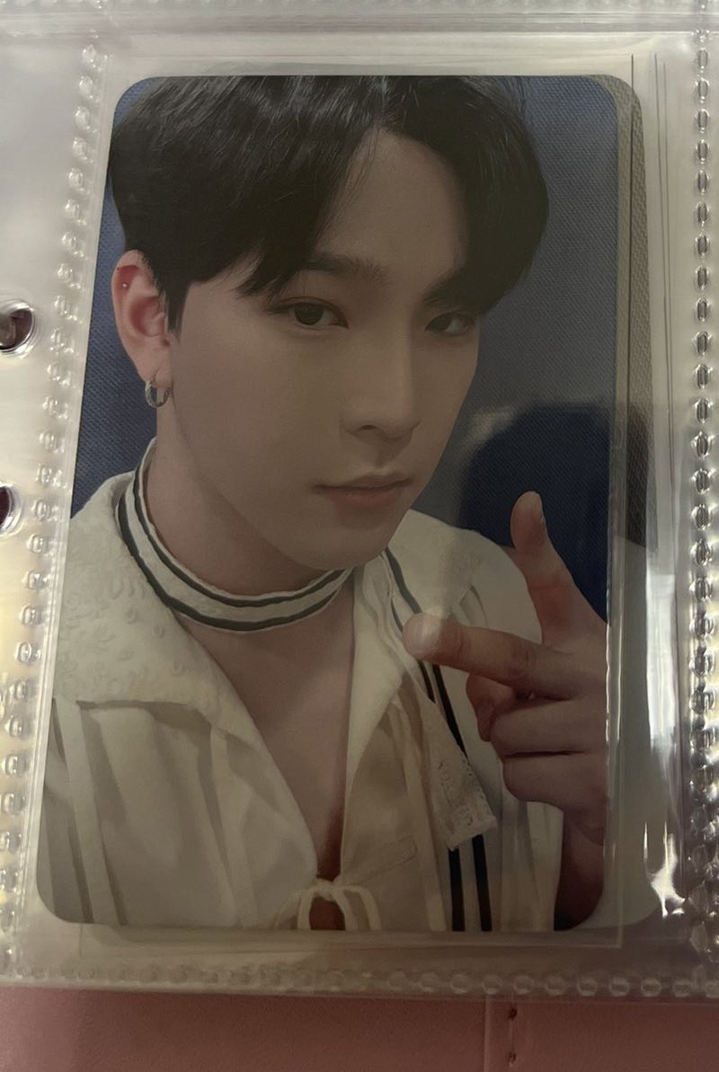 lullaboe's tweet photo. Gue tuh ga tertarik bgt sama pc bene oneus SOALNYA BANYAK BGT BUSET tapi ya tapi BUSET DISINI GANTENG BGT https://t.co/ifbZxXbD3z