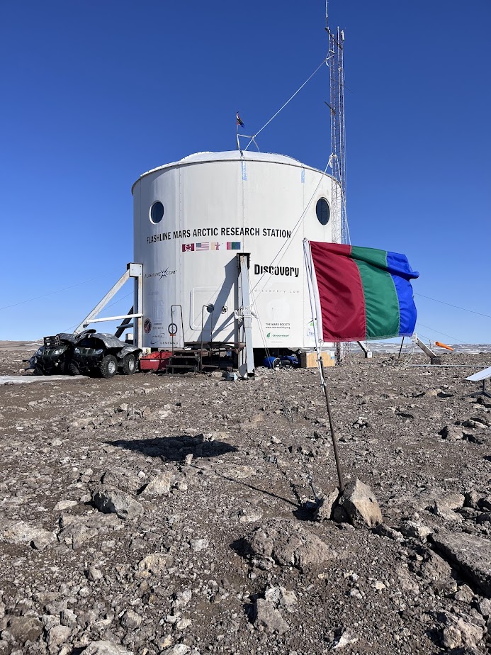 TheMarsSociety's tweet photo. Crew 16 officially entered sim yesterday at the Flashline analog station on Devon Island, Nunavut. The 7-person organized the hab with new gear & supplies and took a final stroll on the Arctic tundra before βarriving on Mars.β Have a great mission! #fmars #marsanalog #stem π¨π¦ https://t.co/xwZsIz2gOa