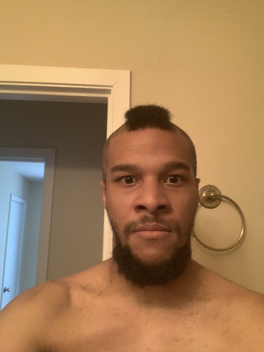 SkippyRodriguez's tweet photo. When you have a mental breakdown and become Travis Bickle meets Mr. T…
#youtalkingtome https://t.co/LhwCb8F9oh