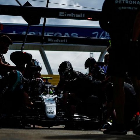 eman_murra's tweet photo. Difficoltà #Verstappen ...Prime #McLaren #Norris #Piastri #F1 #SilvertoneGp #BritishGp #Ferrari #Leclerc https://t.co/t80WRnHKA8