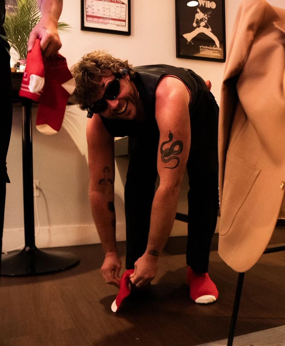the5sosinsider's tweet photo. Happy 30th Birthday to our favorite drummer the one and only Ashton Irwin🎉

We love you❤️ https://t.co/iv8OcRdcws