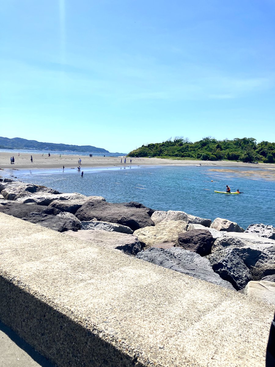 おはようございます☀

▼今日のひとこと
『なにも考えない時間をつくる』

結構考えすぎるタイプなので、
リフレッシュする時間の大切さを感じます！
私はサウナに行くと頭がからっぽになって
すっきりします🛁

本日もよろしくお願いいたします😊
 
#フォロバ100
#相互フォロー