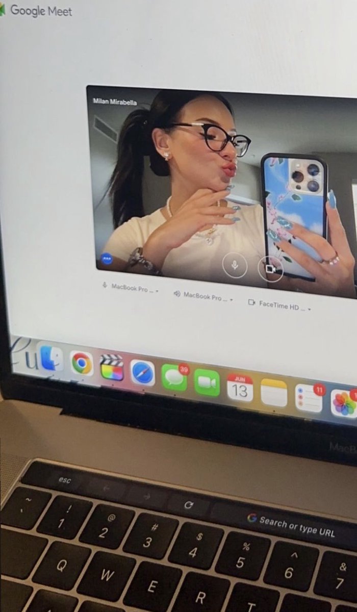 MilanReturns's tweet photo. recording new content, doing video calls with you guys 👏🏻 been fun! doing more 18+ video calls today message me for more info https://t.co/K2D1ygDSss