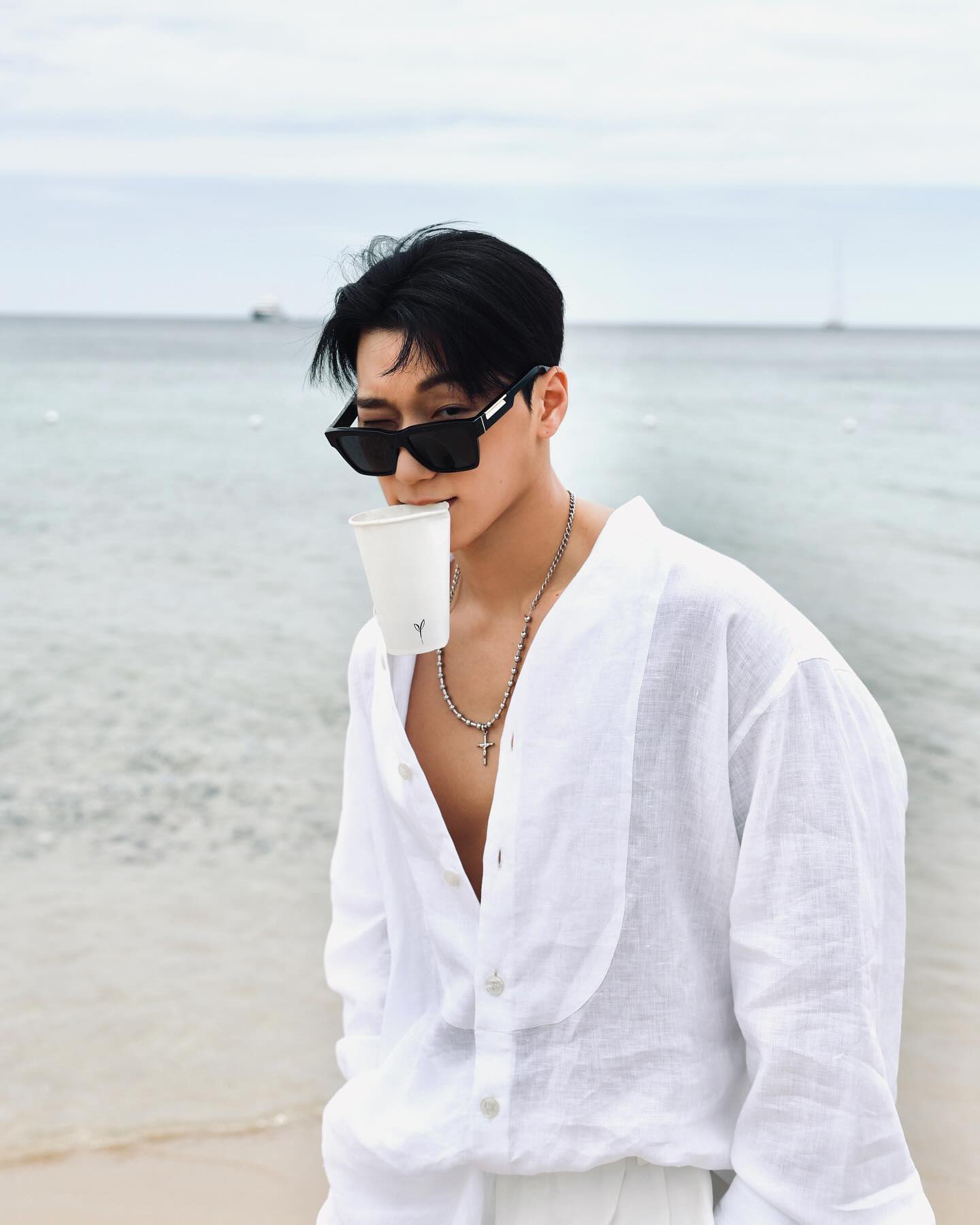 ATEEZ SAN着用【WEHAVEATAIL】REVERSIBLE RAW BOAT KNIT 240412 ATEEZ at Coachella San #ATEEZatCoachella cr SSSEL_SOM