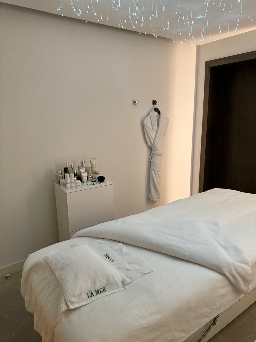 itsmissjadee's tweet photo. My cash cow wants me to relax today 🧖‍♀️❤️ https://t.co/725381YyjQ