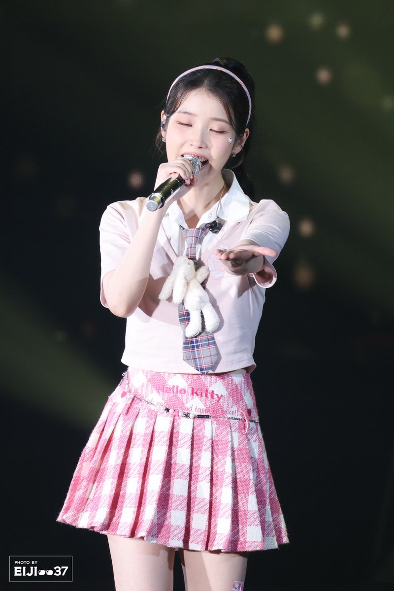 eiji0037's tweet photo. 240707 아이유 H.E.R. World Tour in 오사카 preview 🎙️💕
@_IUofficial 
#아이유 #IU #アイユ 
#이지은 #LeeJieun #イジウン #李知恩 https://t.co/CRXh97TA85