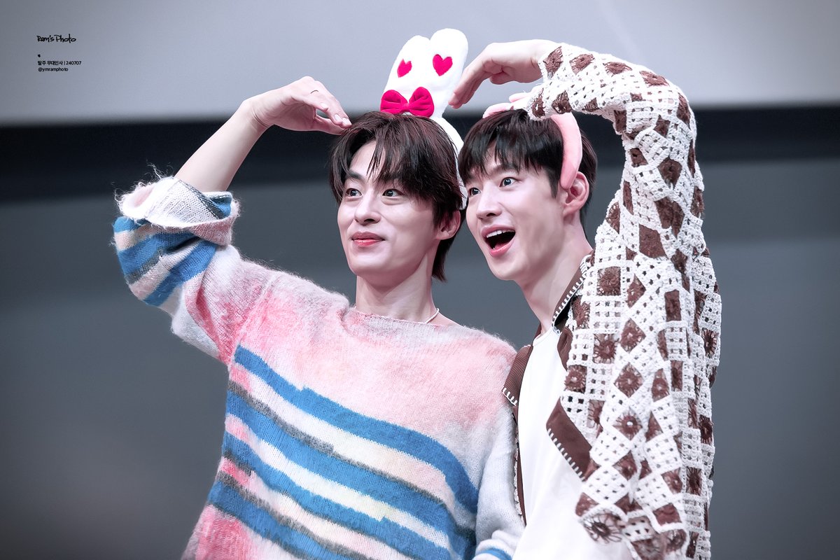 240707 영화 #탈주 무대인사
#구교환 리현상, #이제훈 임규남

💕💞💓💗💖💘❤️‍🔥