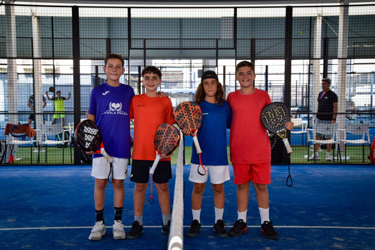 🏆 Las últimas finales del día ya se juegan en Elda: TODO EN JUEGO 🔥

📍 Pádel Lacy, Elda

#CAPMenoresCV2024 #PadelCV #MenoresPadelCV