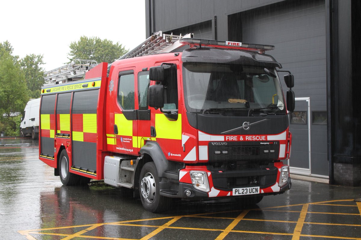 Lancsfirephotography tweet media