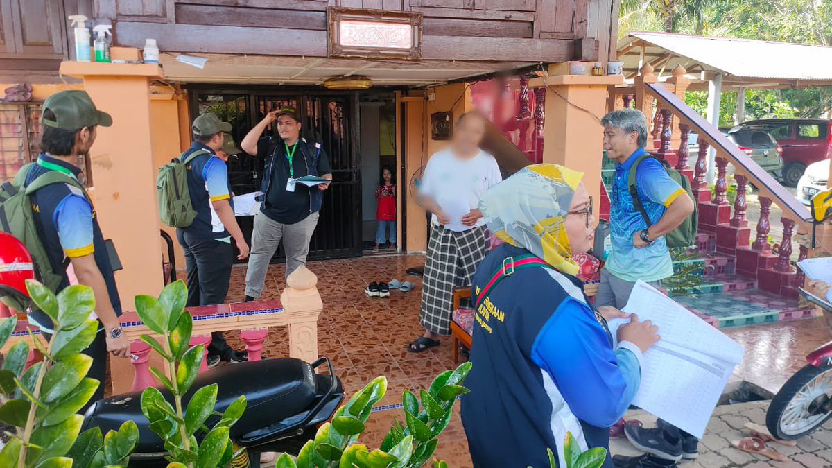 DOSMN9's tweet photo. Ahad, 7 Julai 2024

Bagi Daerah Port Dickson, pelaksanaan banci dimulakan di beberapa tempat kediaman di Kawasan Kg Teluk Kemang &amp; Jalan Teluk Kemang, Port Dickson.

#StatsMalaysia 
#DOSMNegeriSembilan 
#teamstats9 
#BP2024
#BPPortDicksonBoleh https://t.co/DikmAIB9sT