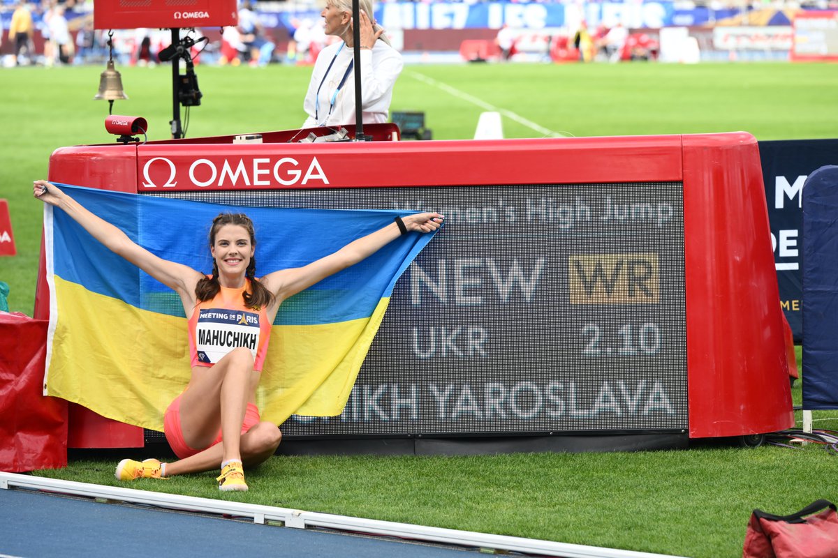 ✨ Quand un saut suffit pour faire oublier 37 ans d'histoire...

📺La compétition est à suivre 𝗲𝗻 𝗱𝗶𝗿𝗲𝗰𝘁 sur <a href="/lachainelequipe/">la chaine L'Équipe</a> !

#MeetingParis #ParisDL