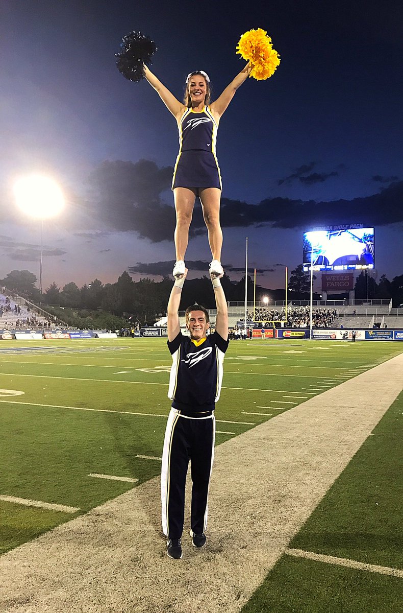 JakeAlexander97's tweet photo. @TheMSCPodcast @ToledoFB @ToledoRockets @MACSports Havnt had to drive too far yet. 

Toledo to Chicago
Toledo to Lexington
Cincy to Southbend
Cincy to champaign

Longest flight was Toledo to Reno when I was cheering. 

Would love to make it to Miss State this year but flights are crazy expensive! https://t.co/L5xU6qhTgB