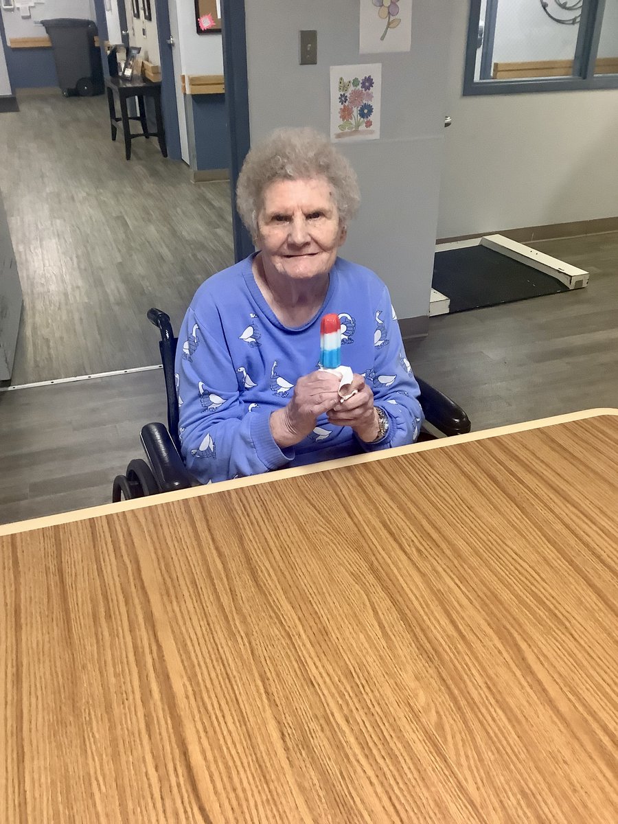 AzriaHealth's tweet image. Enjoying some refreshing @bombpops on July 4th at #AzriaHealthParkPlace! 🇺🇸

#AzriaHealth #BombPops #Popsicle #July4th