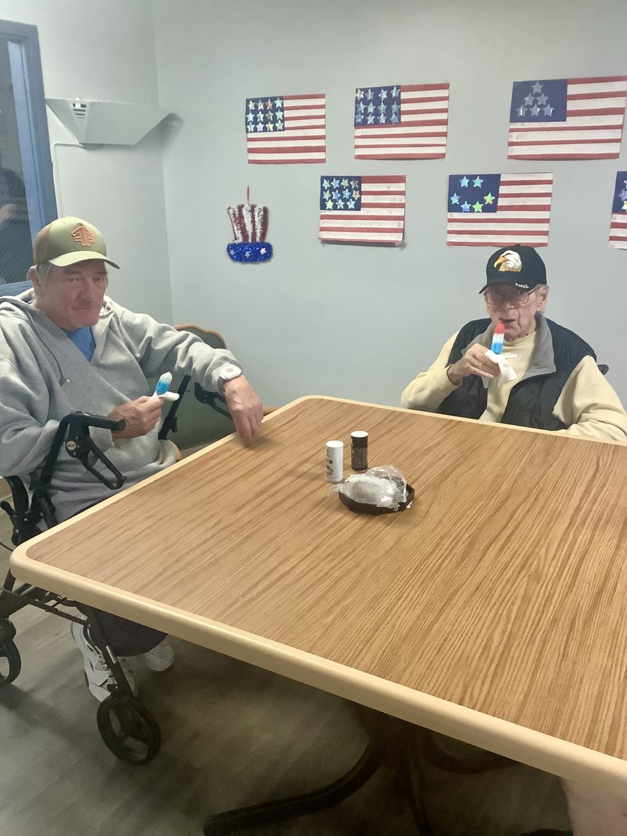 AzriaHealth's tweet image. Enjoying some refreshing @bombpops on July 4th at #AzriaHealthParkPlace! 🇺🇸

#AzriaHealth #BombPops #Popsicle #July4th