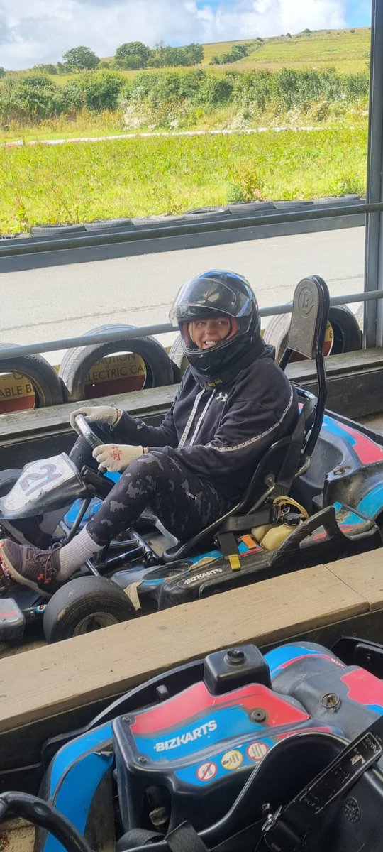 MrsHeath tweet media