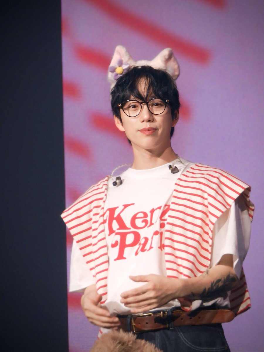 100sy10cm's tweet photo. 2024 10CM 1st Fan Concert : 10CM YOU

토끼야 여우야 고양이야 ?? 🐰🦊😻 https://t.co/vezfRc8y94