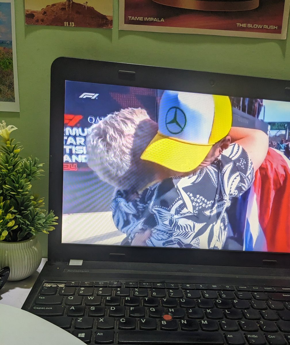 I'm not crying im not crying im not crying