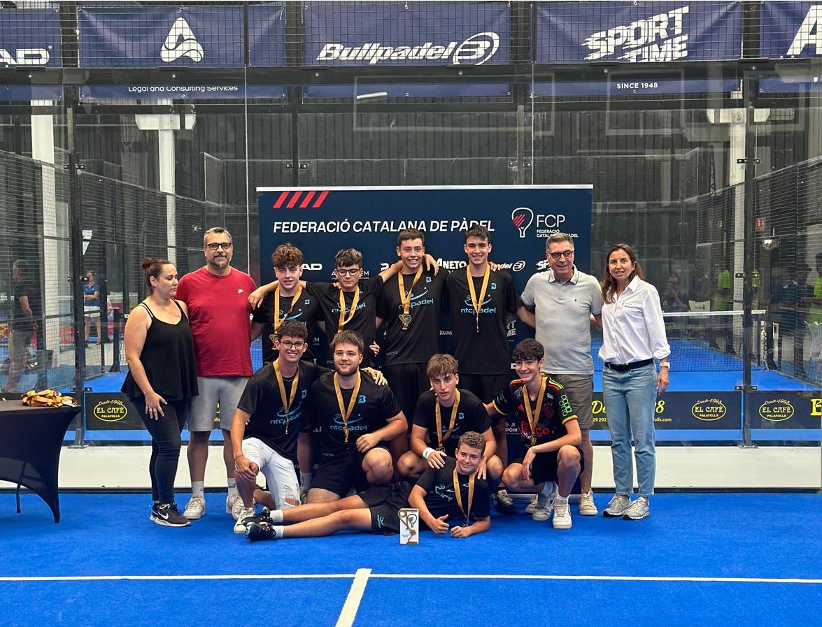 ntcpadel's tweet photo. ¡Grandes noticias! 🎉 NTCPADEL se corona campeón en Sub13 y Sub17 en NIvel1 de la Copa de Menores   @FCatalanaPadel ¡Enhorabuena a nuestros equipos! 🏆💪🎾 #FCPMenores #NTCPADEL #Campeones https://t.co/9urygEtOA6
