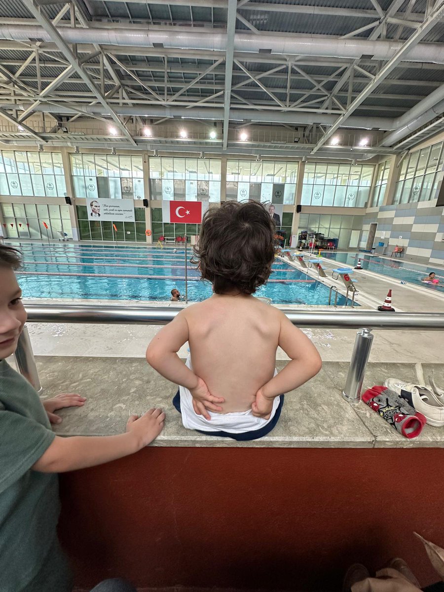 sıcak değil de nem var nem