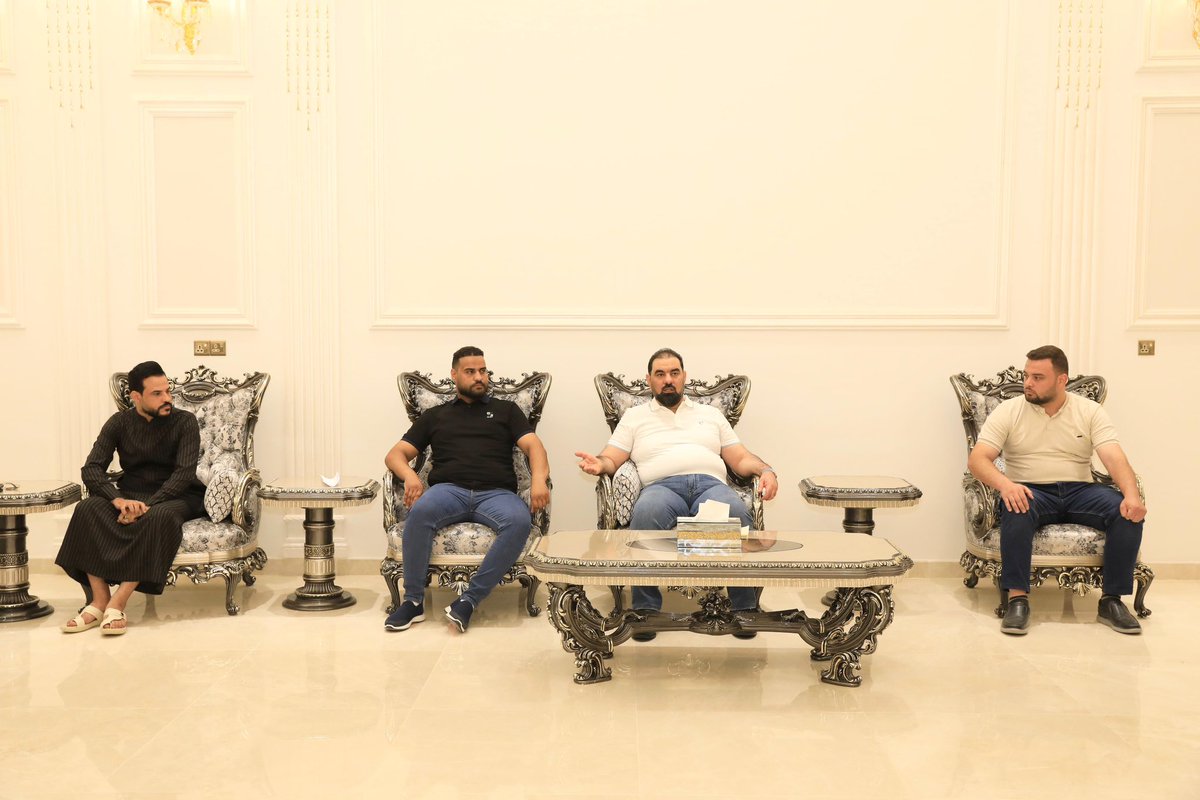 mediaofspeaker's tweet photo. رئيس لجنة النفط والغاز والثروات الطبيعية النيابية والقيادي في حزب تقدم الشيخ @HaibetHamad يستقبل عدد من شباب ناحية الرحالية، لبحث الأوضاع العامة في الناحية، وضرورة أخذ دورهم في البناء والإعمار، والحفاظ على ما شهدته الناحية ومحافظة الأنبار من تقدم وازدهار https://t.co/4kbu8ES8ts