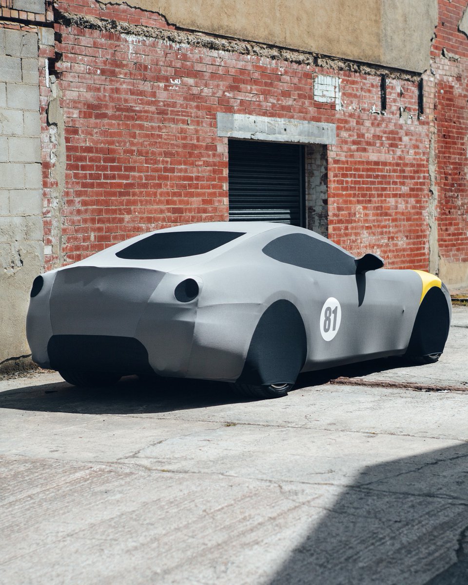 The Prestige Silhouette.

A bespoke heritage livery inspired design for the Ferrari 599. Discover you customisation options with the Prestige Silhouette, click the link below:
specialisedcovers.com/prestige_silho…

#TheOriginalCoverCompany #Ferrari #Ferrari599 #CarCover #Bespoke #IndoorCover