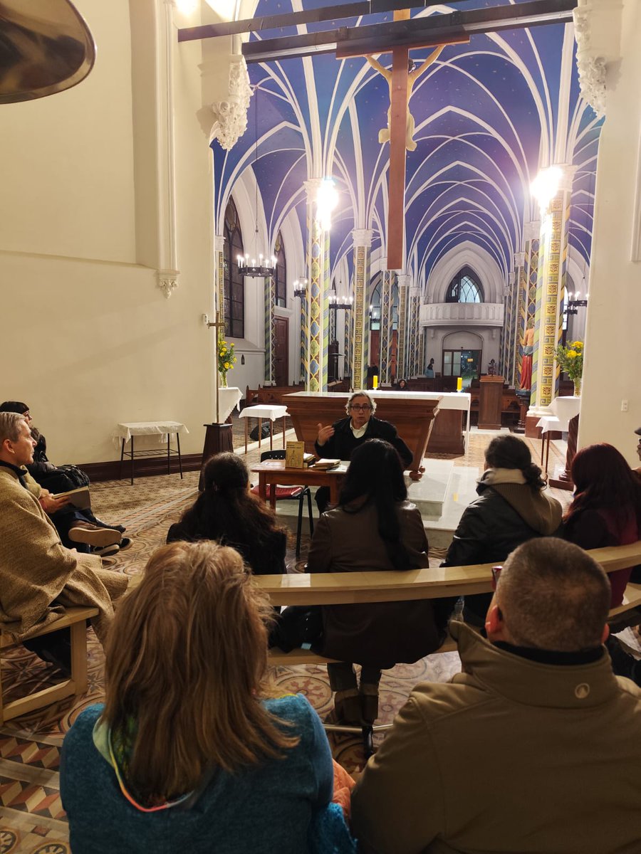 Al cumplirse 52 años de "Crónicas del Barrio Yungay" de Fidel Araneda Bravo, invitado por "Literatura en Casa",  estuvimos conversando con Juan Guillermo Prado sobre la literatura y la historia del barrio Yungay, en la iglesia de San Saturnino. <a href="/pepeosorioc/">Jose Osorio</a> <a href="/JVBarrioYungay/">Junta de Vecinos Barrio Yungay</a>