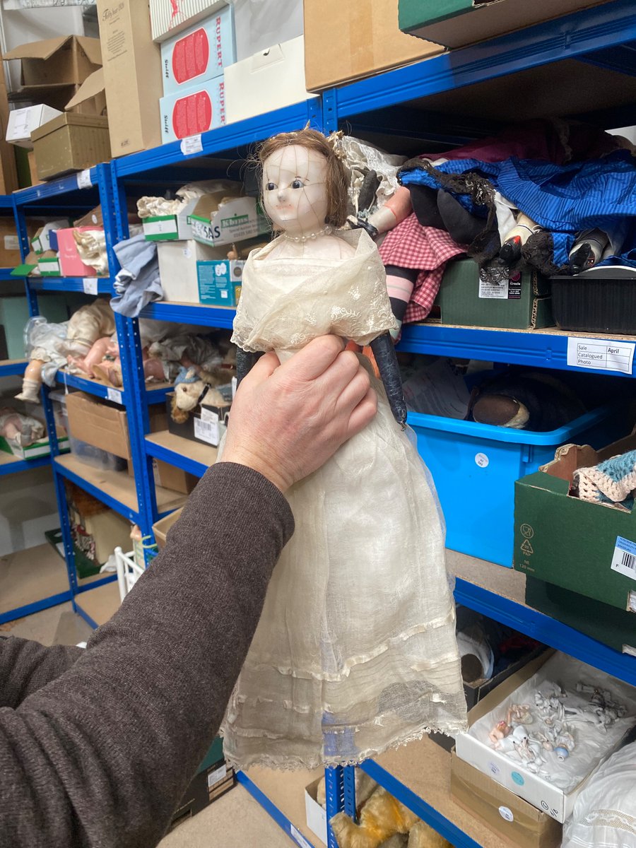 Behind the scenes on my piece on doll collecting for the <a href="/ftweekend/">FT Weekend</a>. Will I win a major award for my bravery??? Read here: ft.com/content/0e6fcb…