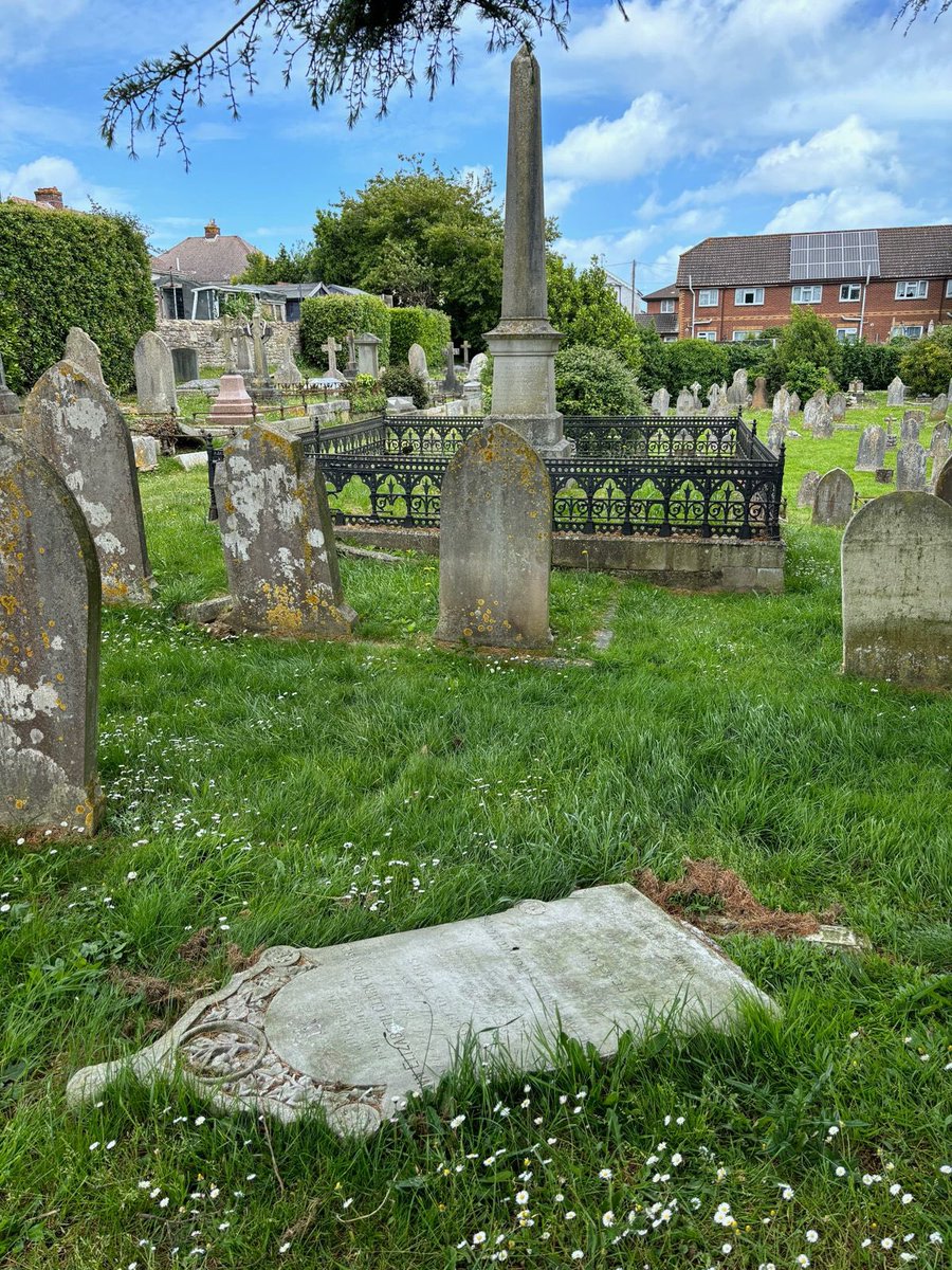 A very busy period of cleaning and restorations for the next three months from VCs to GCs - WW1 and 2 casualties across the country. All permissions now in place. Updates as we progress - watch this space. Any support welcome. Join us if we’re in your area. #VCTrust