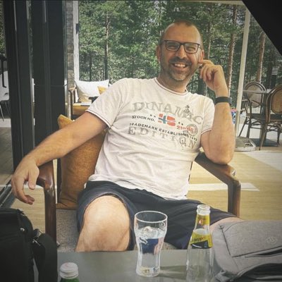 JohnnyVA's tweet photo. #НоваФотографијаПрофила https://t.co/oZdLBqphFf