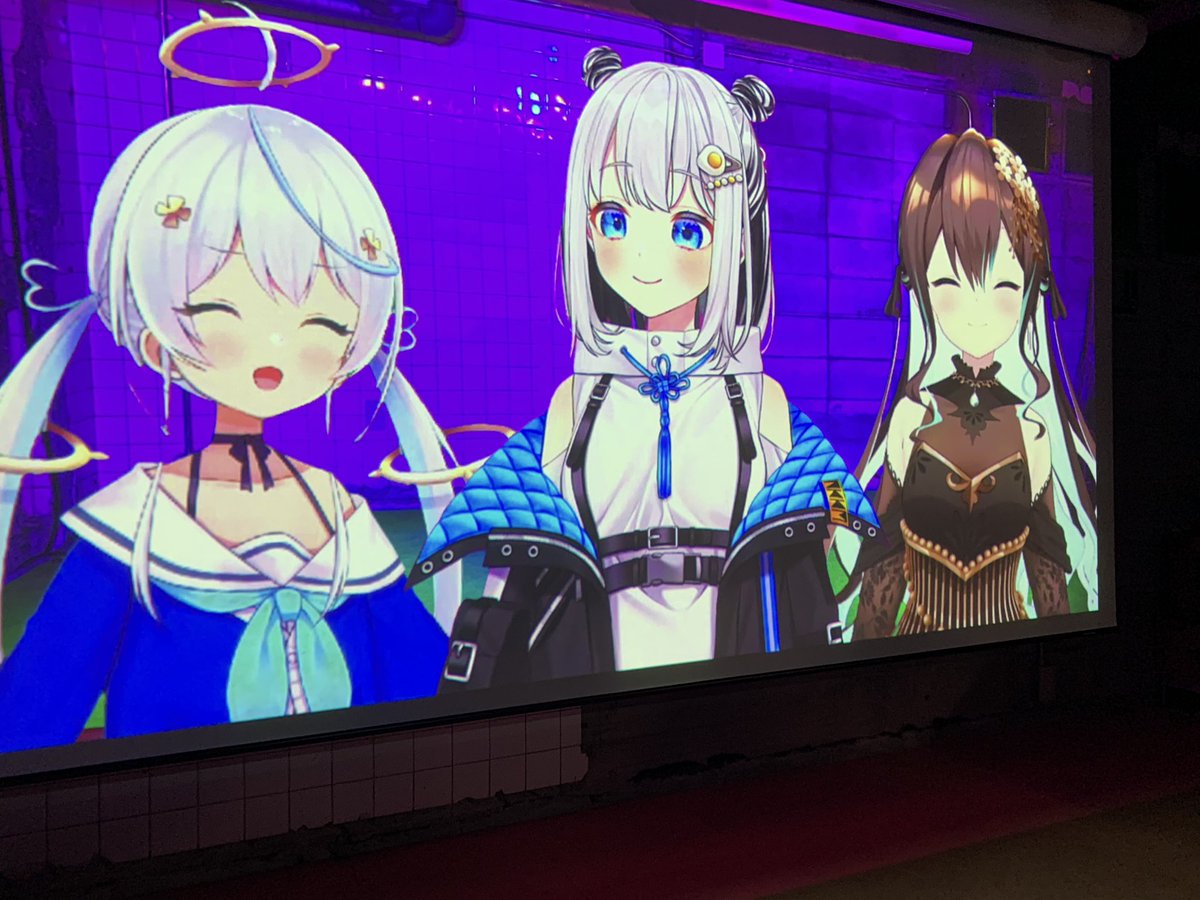 mi_zoRE02's tweet photo. 遅ればせながら…
メニューはアイディアが効いてる上、美味しかったし、
企画トークも盛り上がりと笑いの絶えない面白さ!
をるたん、早口言葉強すぎる…!逆忖度しないと甘々貰えないじゃないですかっ!
きをくがかりのくじ運が振るわなかったのは『アレ』が景品になかったからかな…?
#meetupv https://t.co/KRsm4KTzxE