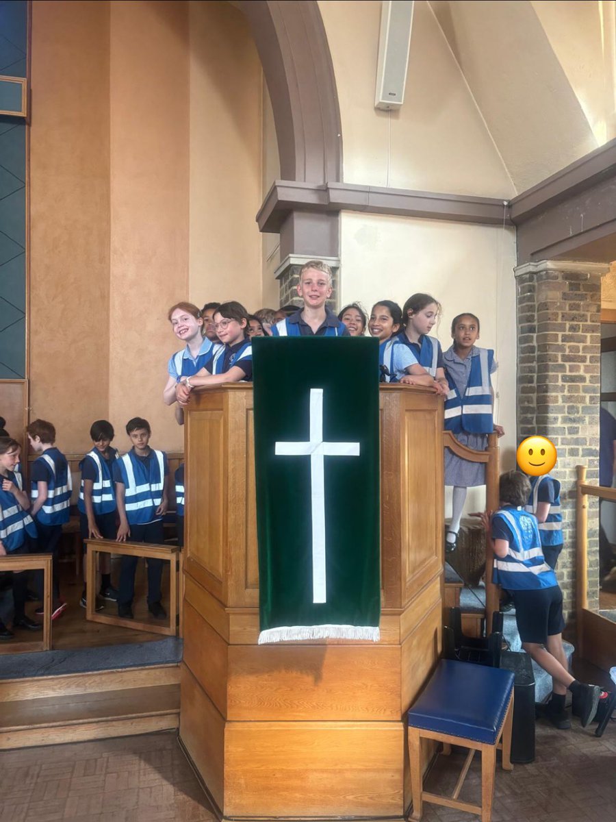 Y5@fircroft.family tweet media