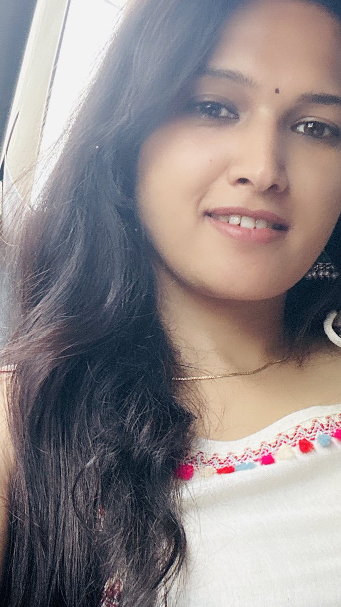 BhawnaSharma_05's tweet image. So I have to write #jhumkatwitter or #jhumkaX