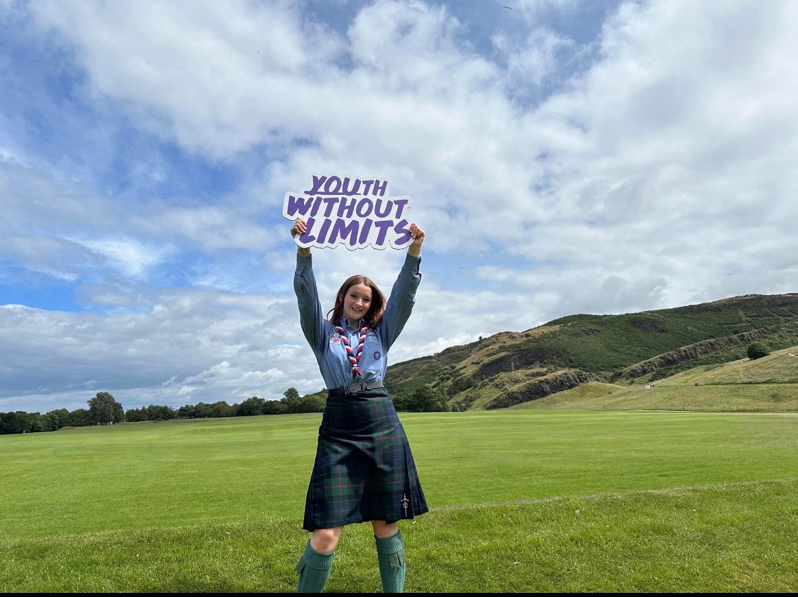 DaedalusExplor3's tweet photo. @DofEScotland Naimh was presented her Gold award https://t.co/tMBSoGfWfS