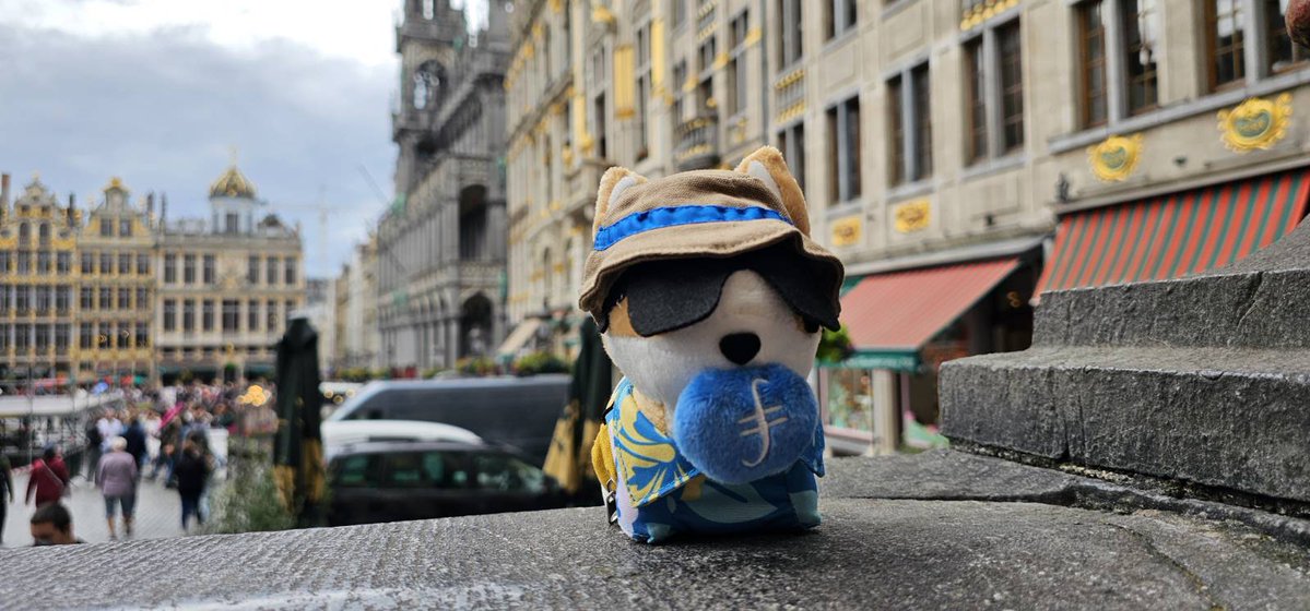 FilFoundation's tweet photo. Swag reveal 🥁 The limited-edition FIL Brussels corgi! 

⏲️Mon., July 8, doors open at 9AM
📍Grand Place 19

Last chance to register: https://t.co/tJvL2sYRWQ https://t.co/9tdhRGI9MA