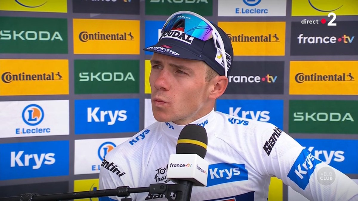 LeGruppetto's tweet photo. Remco Evenepoel: "C'est un peu dommage que Vingegaard ne roule pas avec moi et Pogacar, sinon la course était finie. On pouvait prendre 3 ou 4 minutes. C'est leur tactique, on ne peut rien y faire. C'est une bonne journée, je me suis amusé, j'ai prouvé sur les chemins." #TDF2024 https://t.co/pn4PRPqvuI