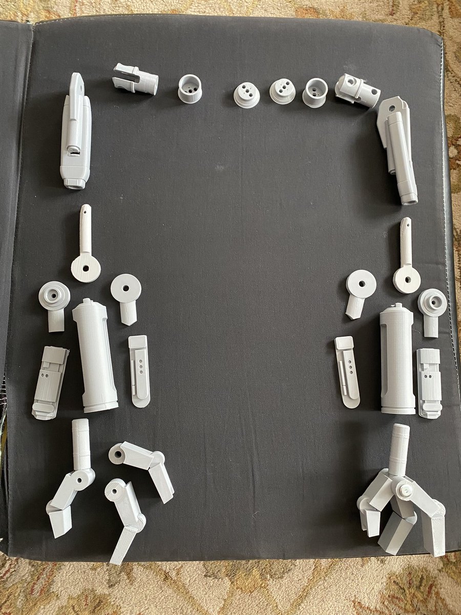 droidR2A2's tweet photo. @BrianHezza Love the radio dramas, they added so much additional context at the time. The dinner on Alderaan with Leia and Lord Tion, Luke and Han in the shelter on Hoth…
For #StarWarsSunday I am printing more parts for Pit Droids I am making to bring to #swcj in April. https://t.co/V4jxPDBGIh
