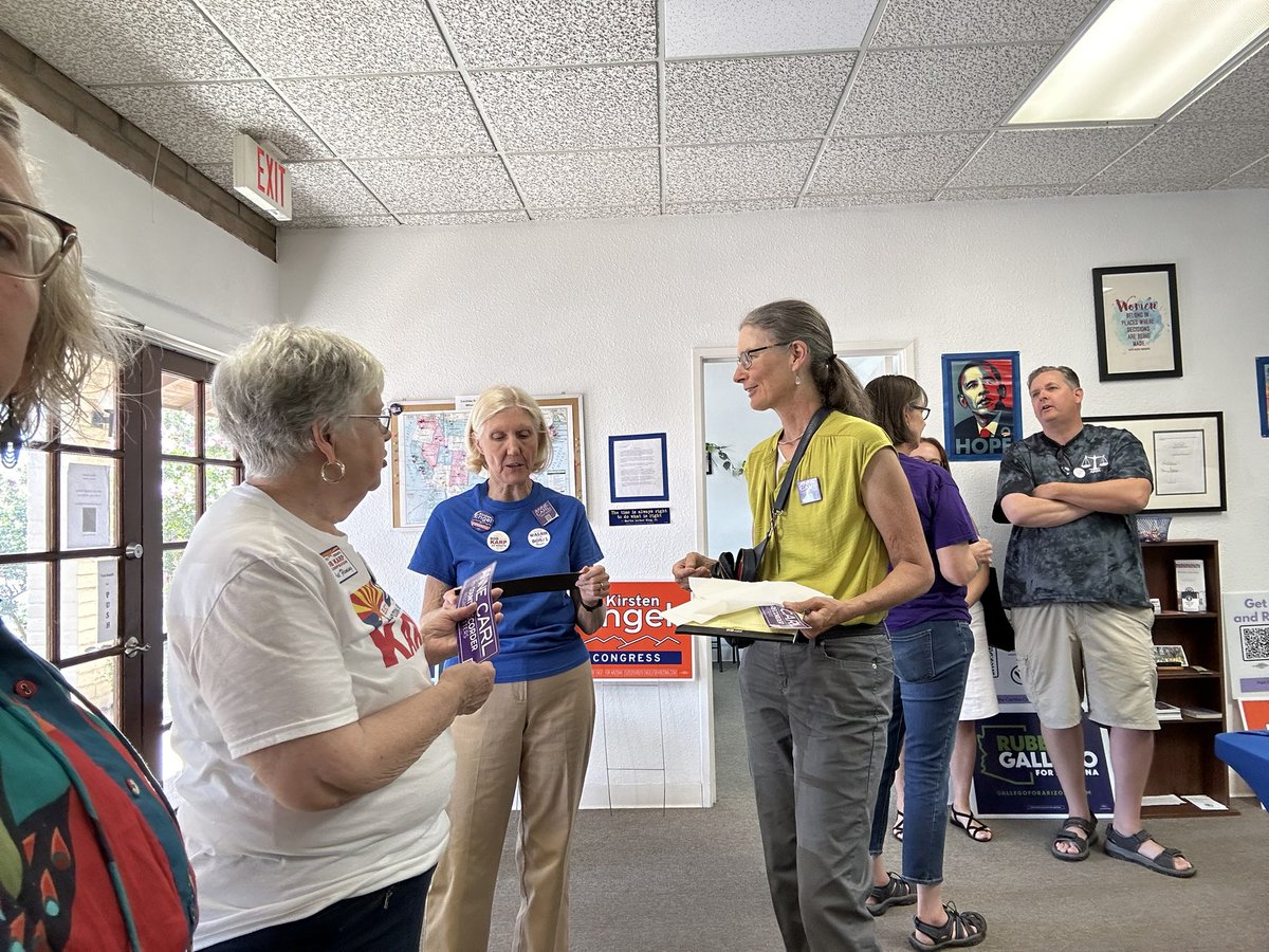 cochisecodems's tweet photo. All over Rural Arizona, Democrats are coming together to support local candidates! CCDP hosted 9 down ballot candidates at our first Volunteer Fair! Participants signed up to canvass, phonebank or host an event! #BeVocalVoteLocal https://t.co/t4NHZXnJii